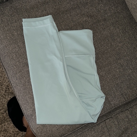 Lululemon Wunder Train leggings  HR 23” - Picture 2 of 3